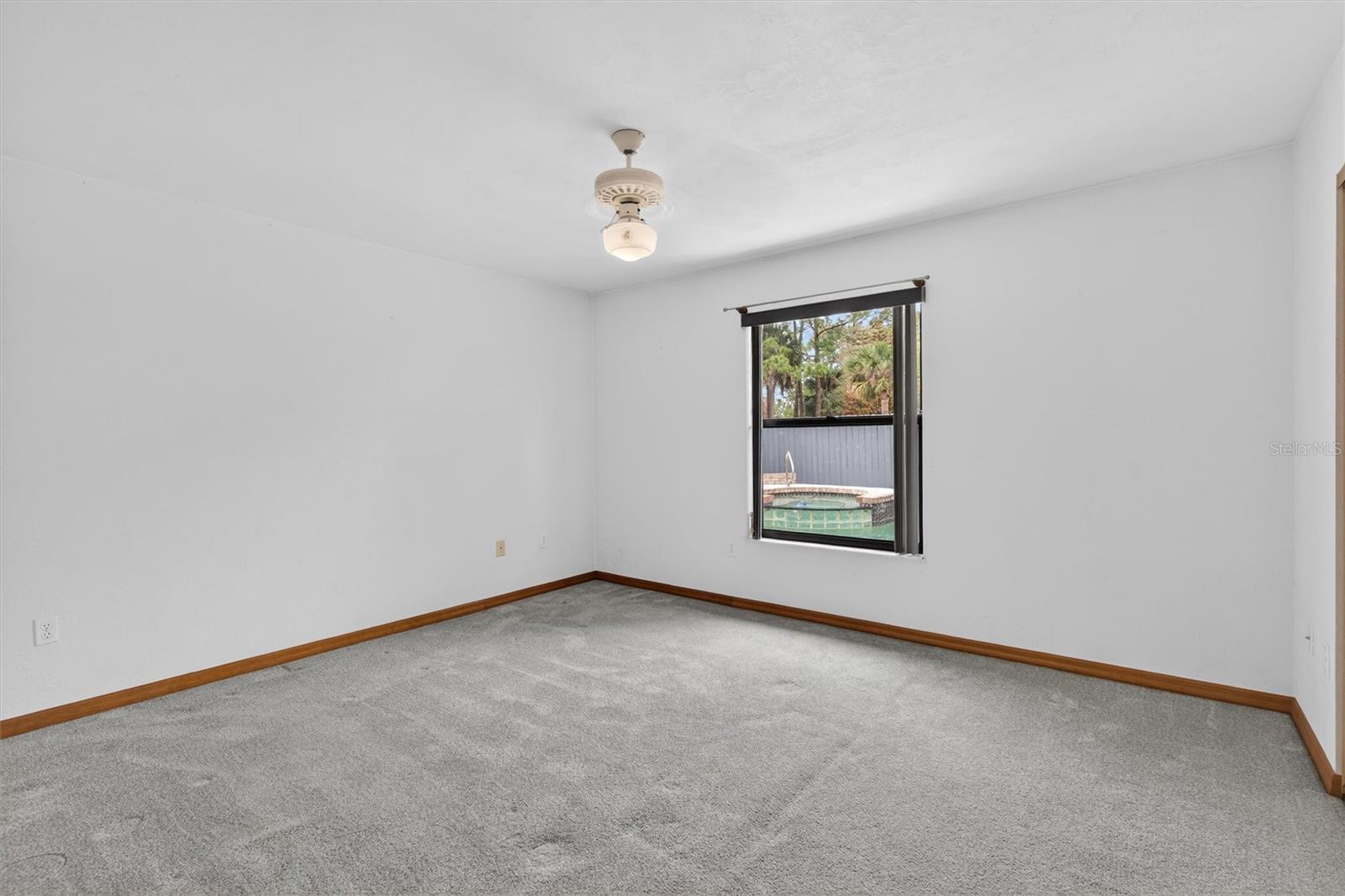 Image 10 of 93 For 239 Wilmette Avenue