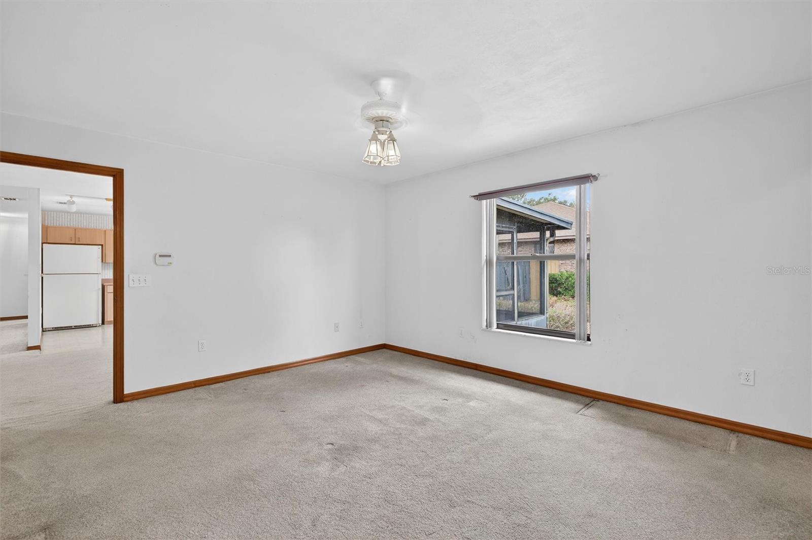 Image 13 of 93 For 239 Wilmette Avenue