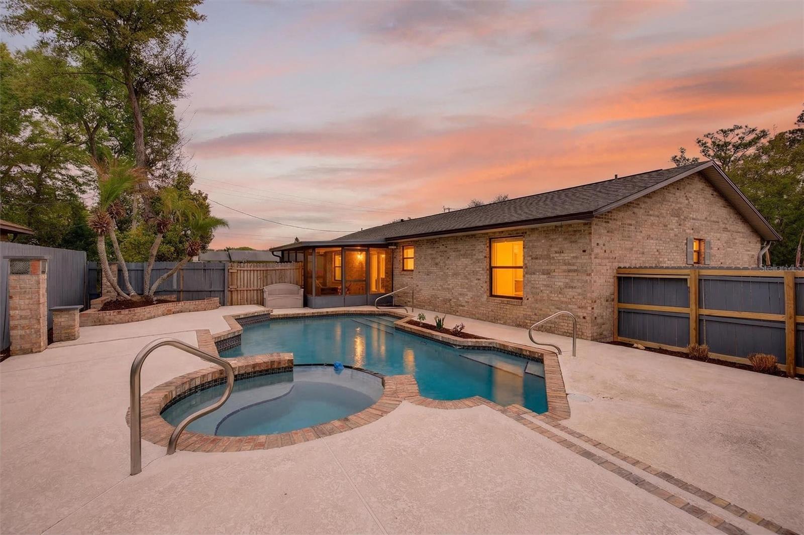 Image 24 of 93 For 239 Wilmette Avenue