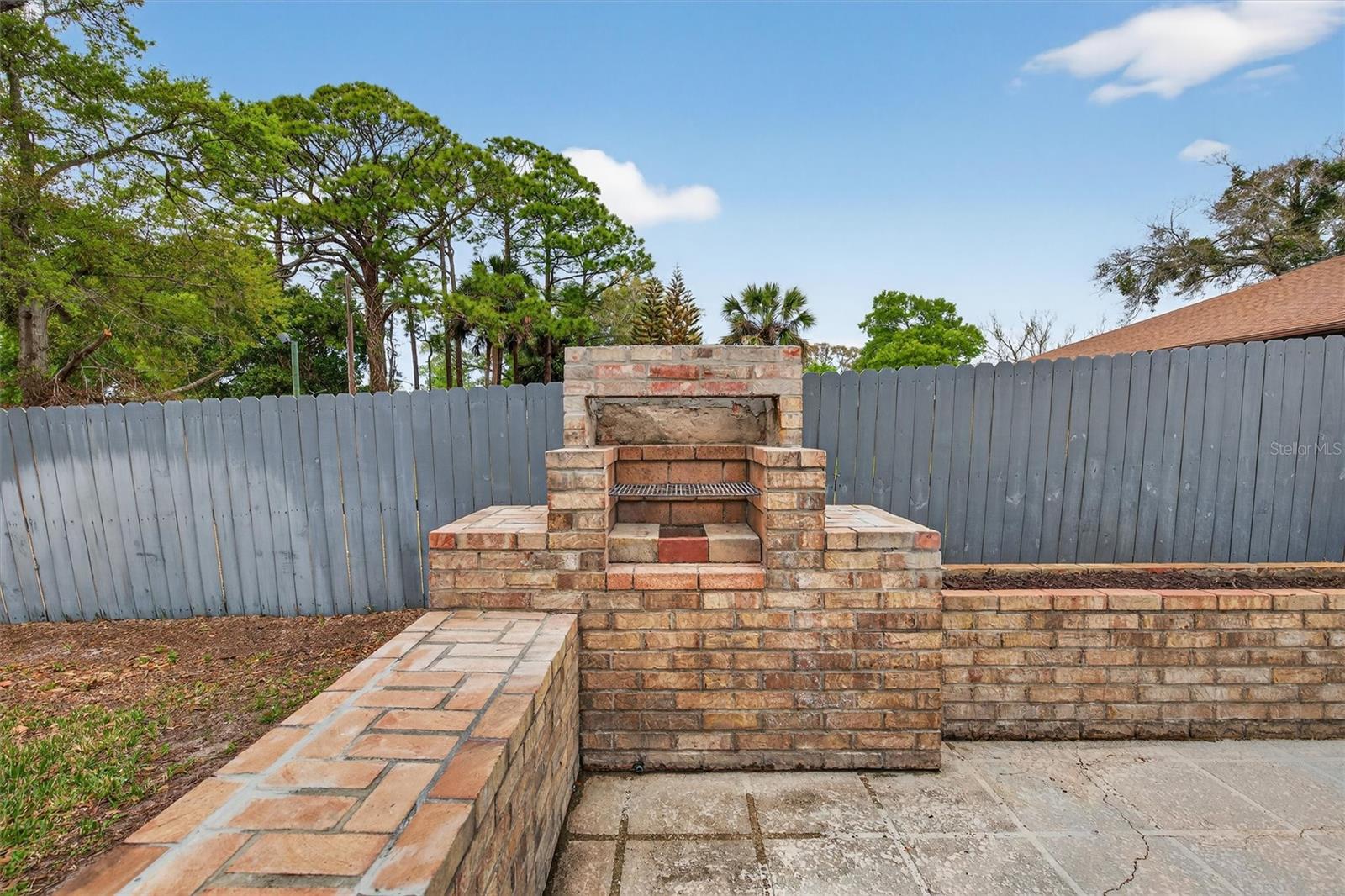 Image 27 of 93 For 239 Wilmette Avenue