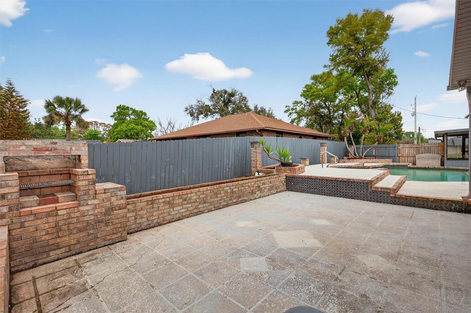 Image 29 of 93 For 239 Wilmette Avenue