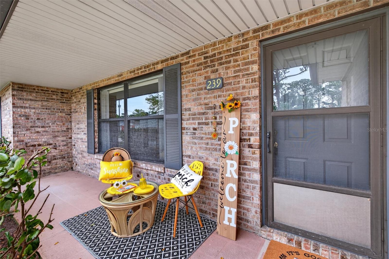 Image 33 of 93 For 239 Wilmette Avenue