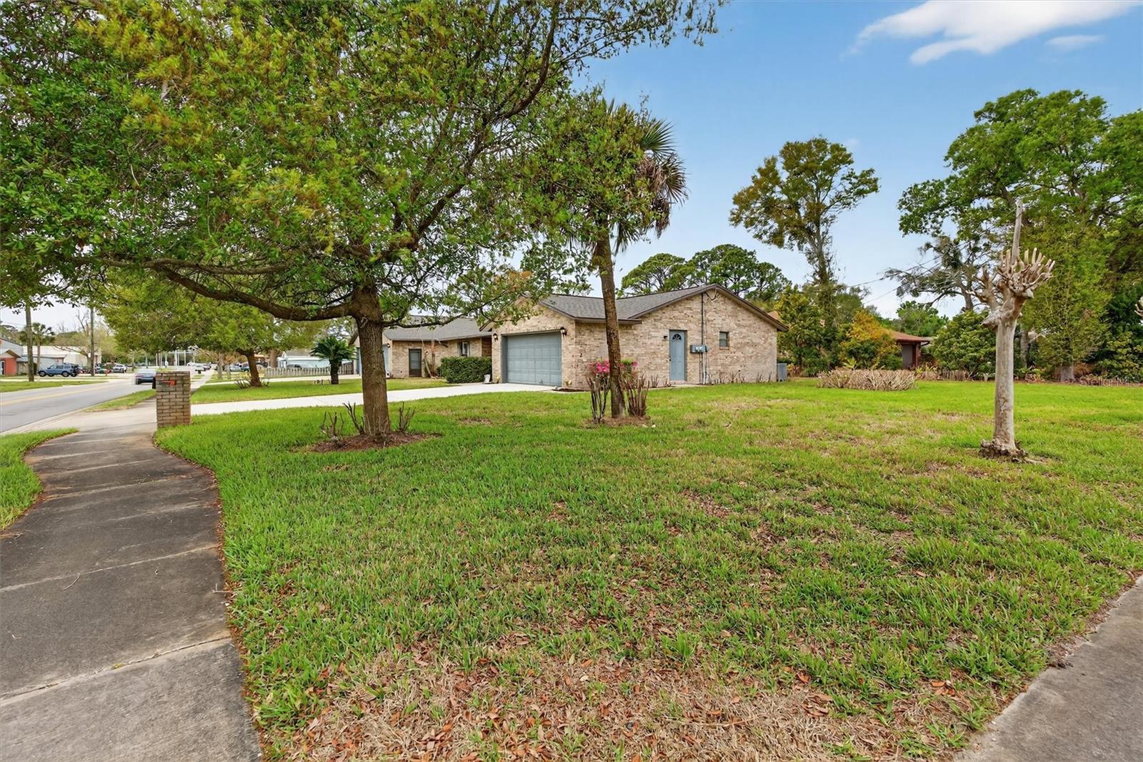 Image 37 of 93 For 239 Wilmette Avenue