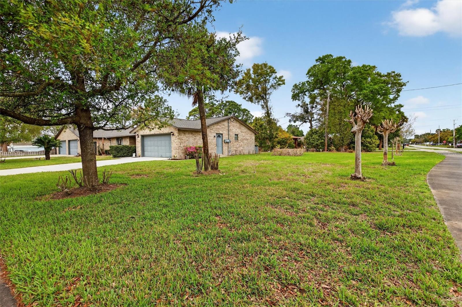 Image 38 of 93 For 239 Wilmette Avenue