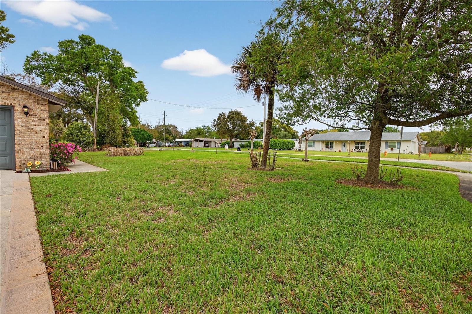 Image 39 of 93 For 239 Wilmette Avenue