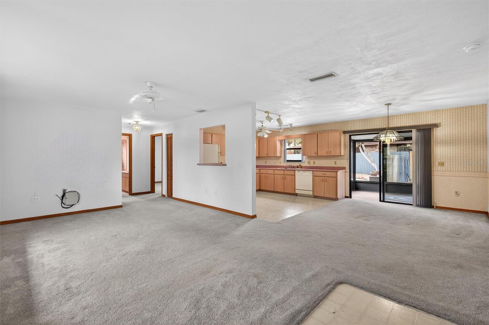 Image 65 of 93 For 239 Wilmette Avenue