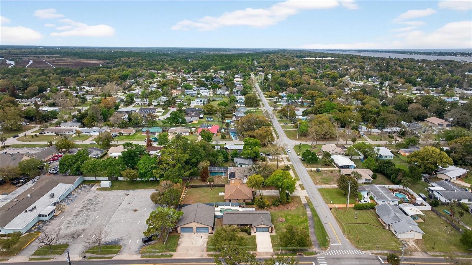 Image 75 of 93 For 239 Wilmette Avenue