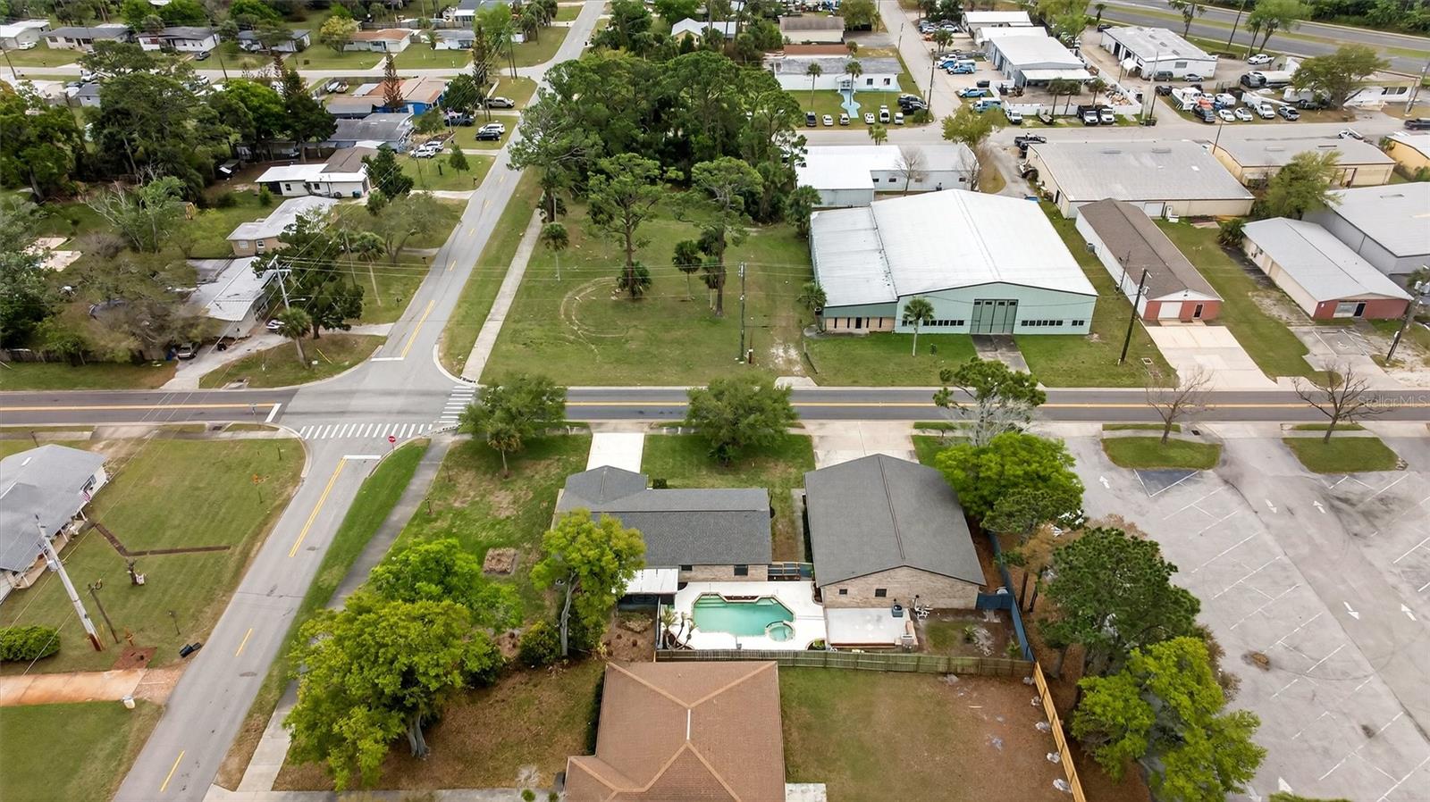 Image 81 of 93 For 239 Wilmette Avenue