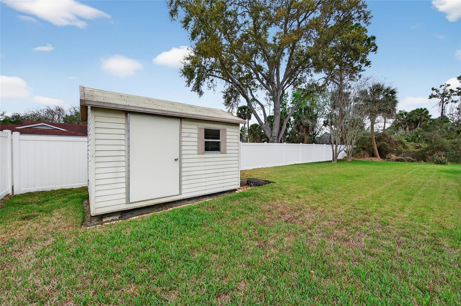 Image 12 of 32 For 60 Pickering Drive