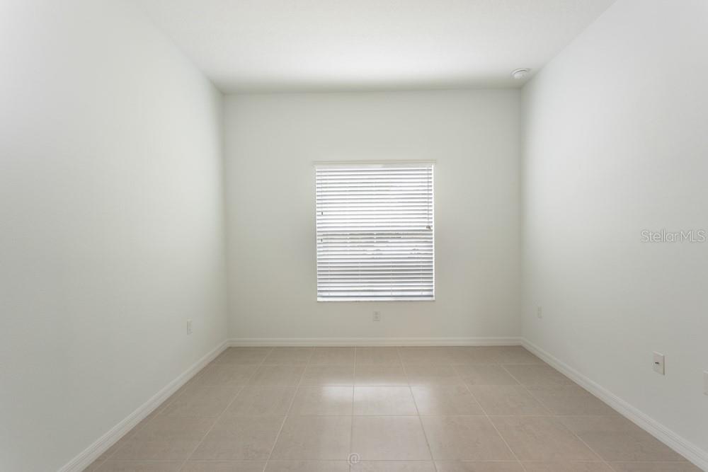 Image 28 of 37 For 10 Fischer Lane