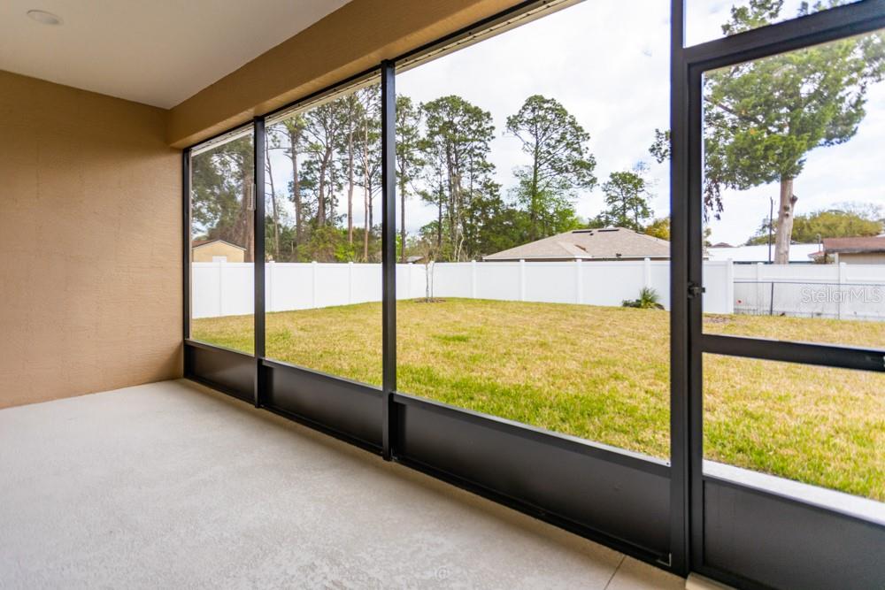 Image 31 of 37 For 10 Fischer Lane