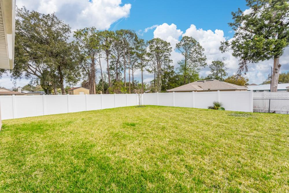 Image 32 of 37 For 10 Fischer Lane