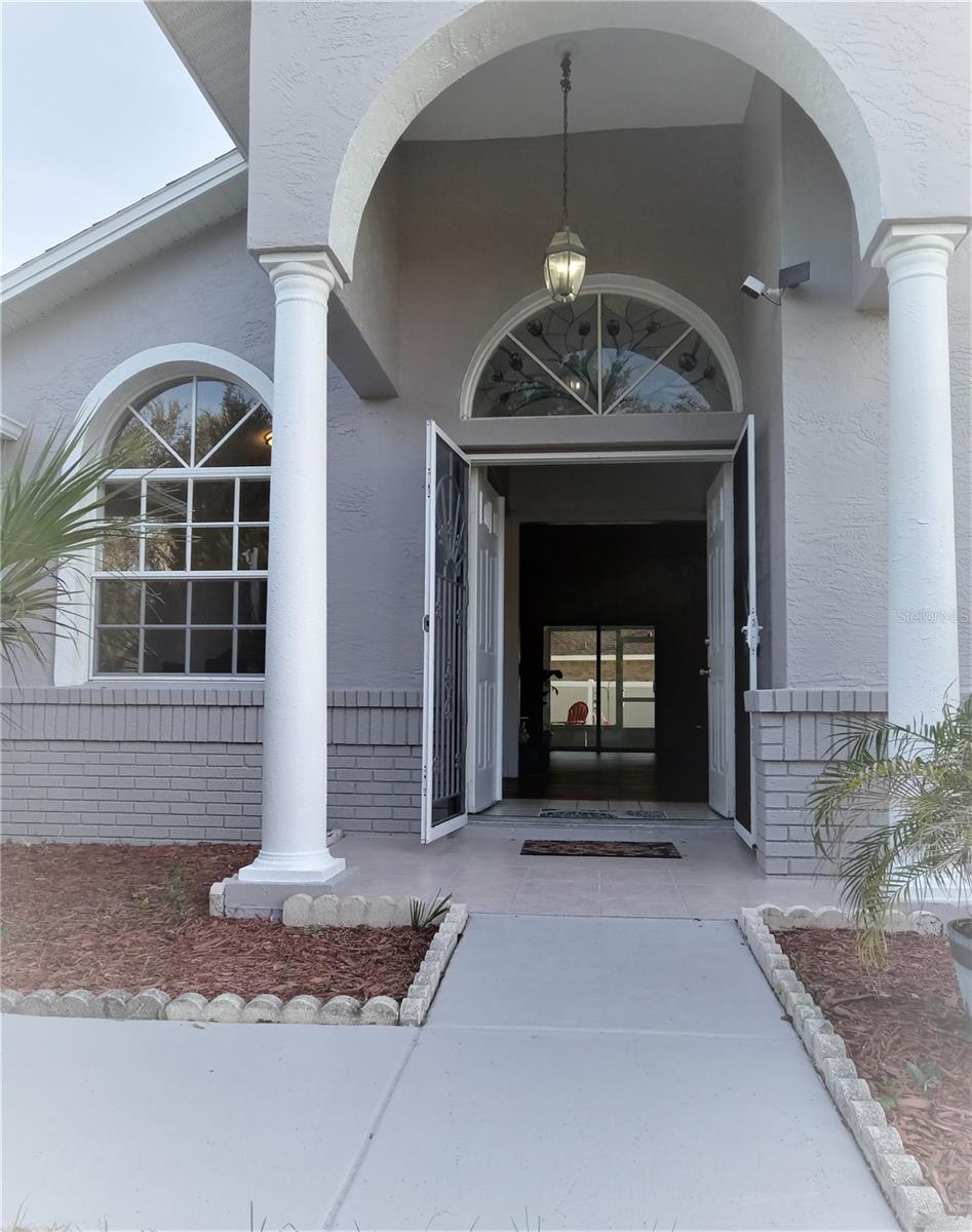 Image 4 of 28 For 2 Seagirt Court