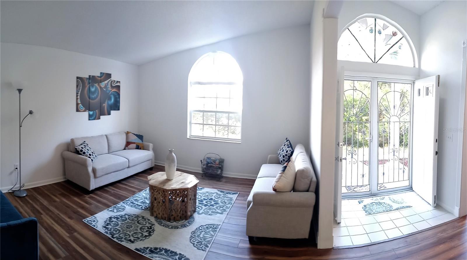 Image 5 of 28 For 2 Seagirt Court