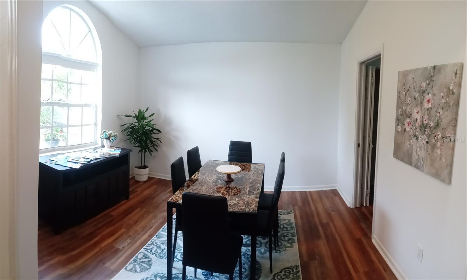 Image 6 of 28 For 2 Seagirt Court