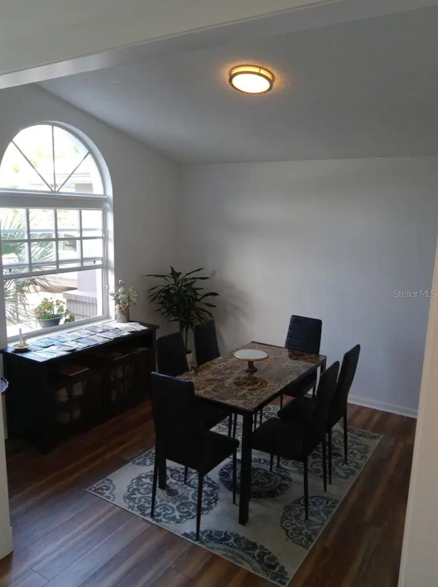 Image 8 of 28 For 2 Seagirt Court