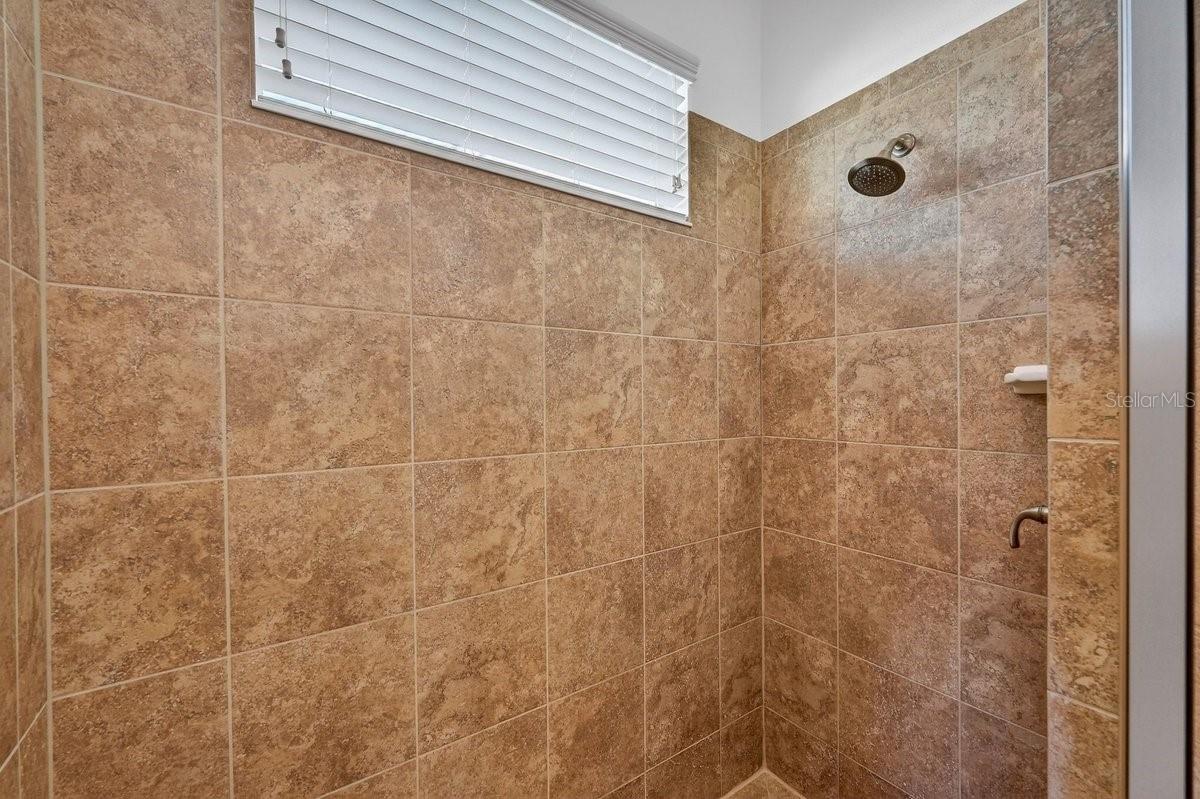 Image 36 of 75 For 6850 Forkmead Lane