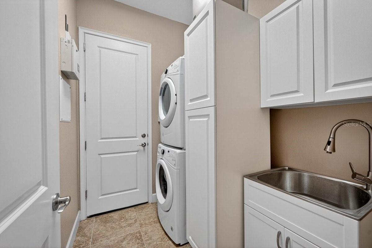 Image 40 of 75 For 6850 Forkmead Lane