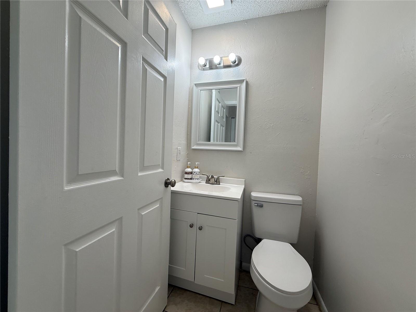 Image 10 of 11 For 7206 43 Place