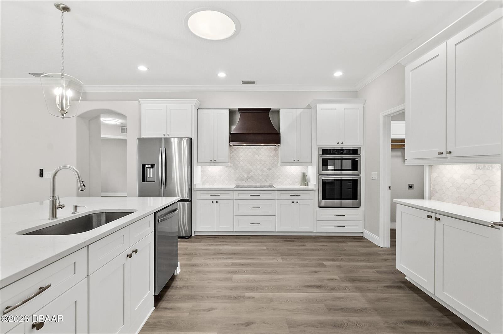 Image 6 of 35 For 7 Traceway Court