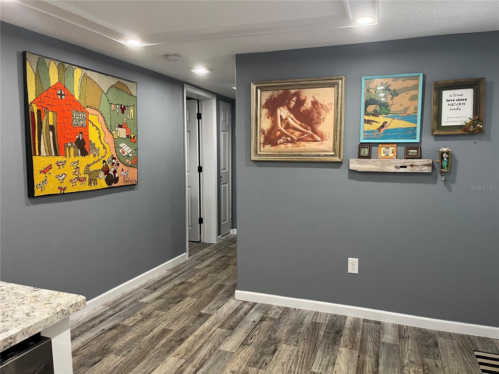 Image 12 of 47 For 130 Anchorage Drive