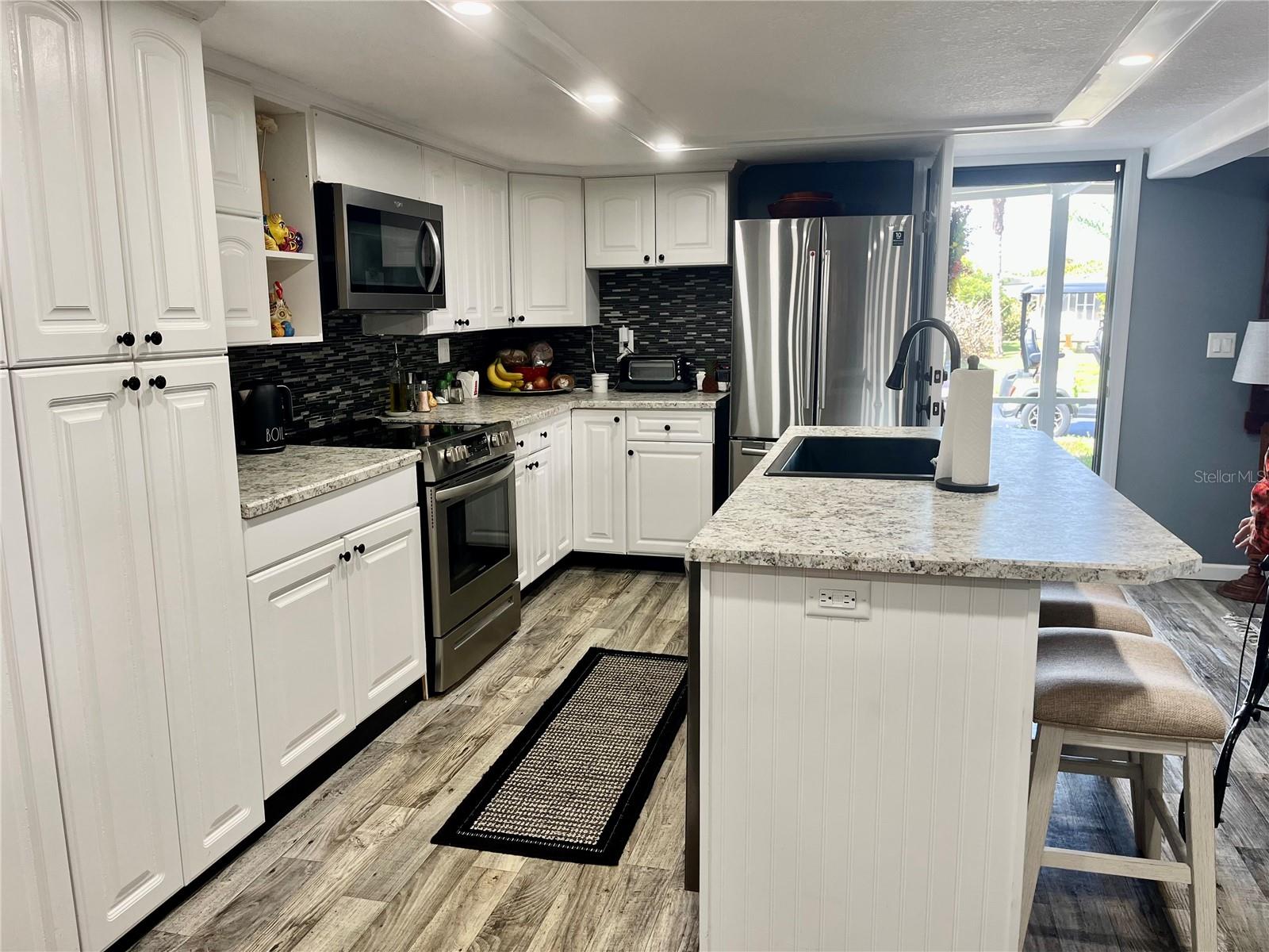 Image 5 of 47 For 130 Anchorage Drive