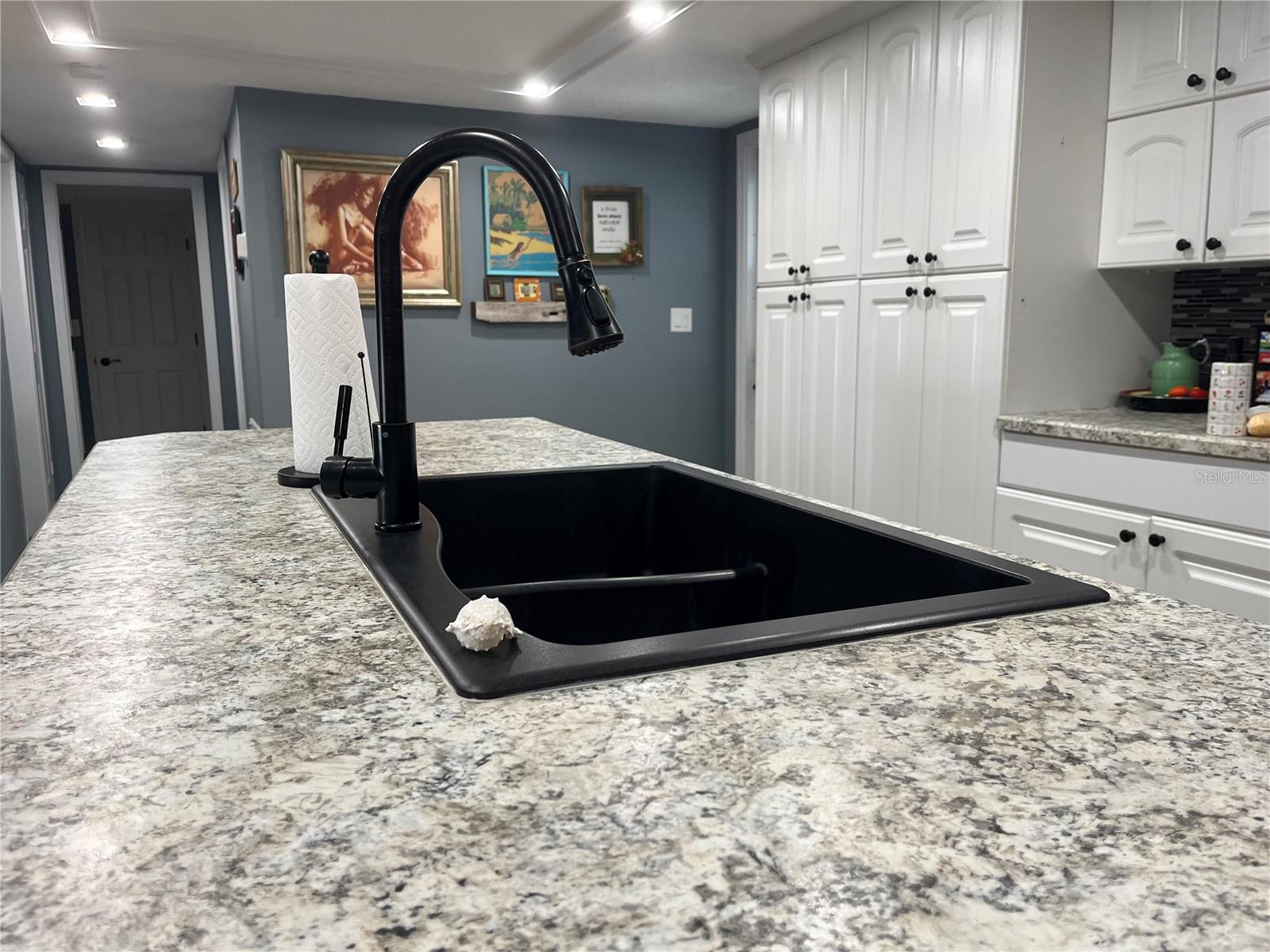 Image 7 of 47 For 130 Anchorage Drive