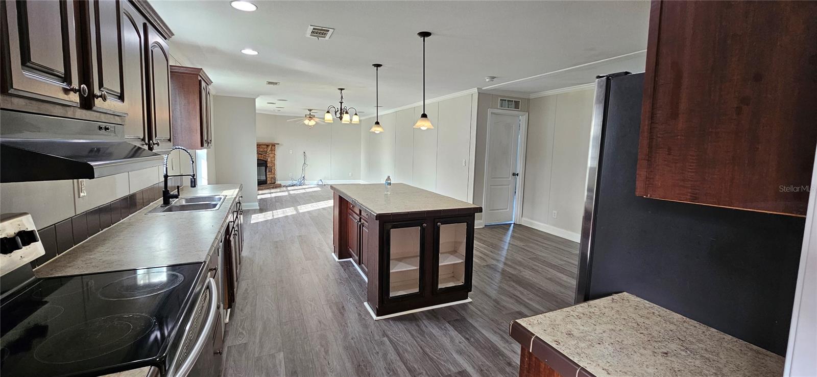 Image 11 of 67 For 960 Still Road 1