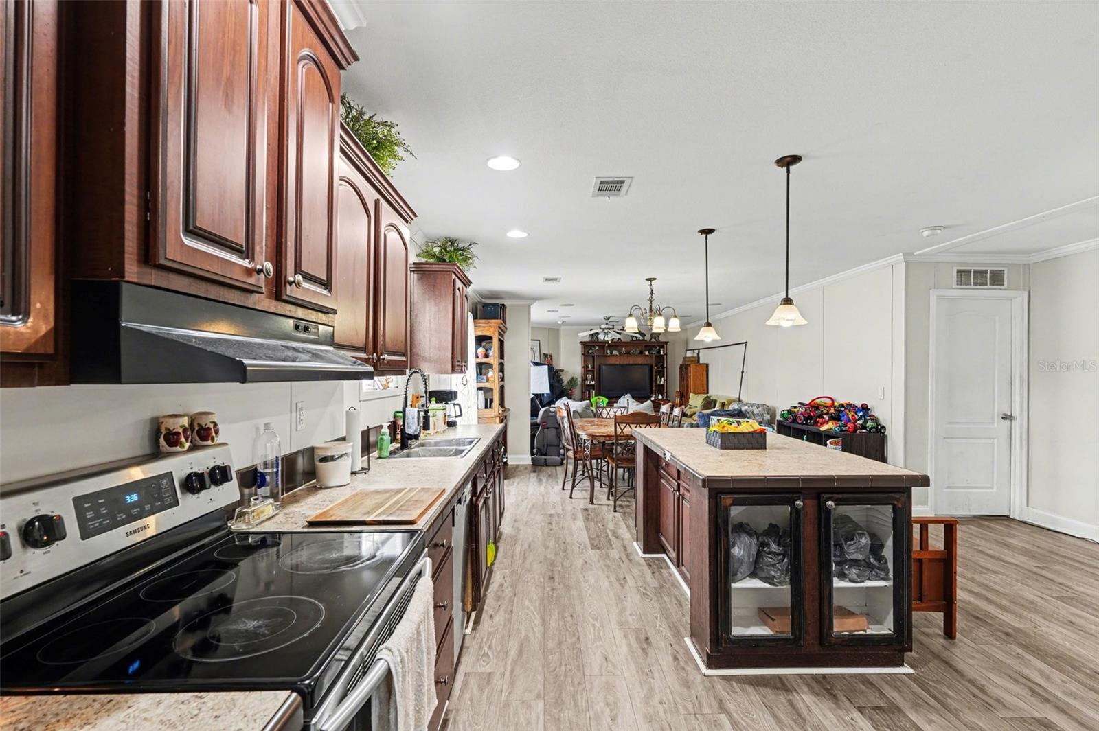 Image 14 of 67 For 960 Still Road 1