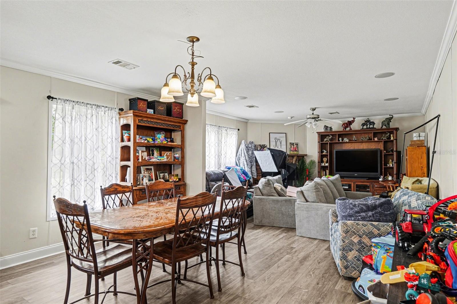 Image 17 of 67 For 960 Still Road 1