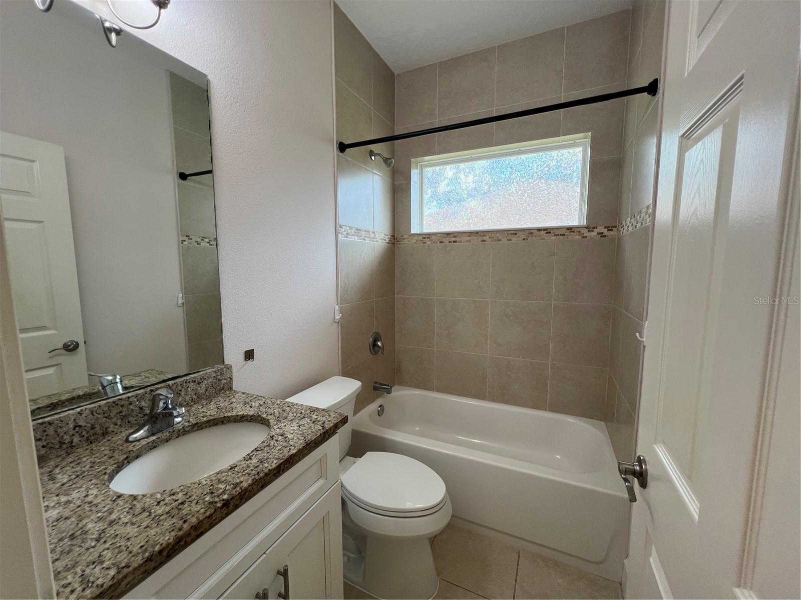 Image 9 of 10 For 18 Porter Lane