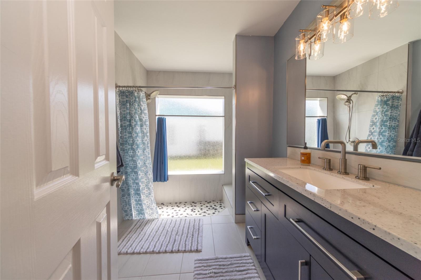 Image 29 of 51 For 13 Clinton Court S