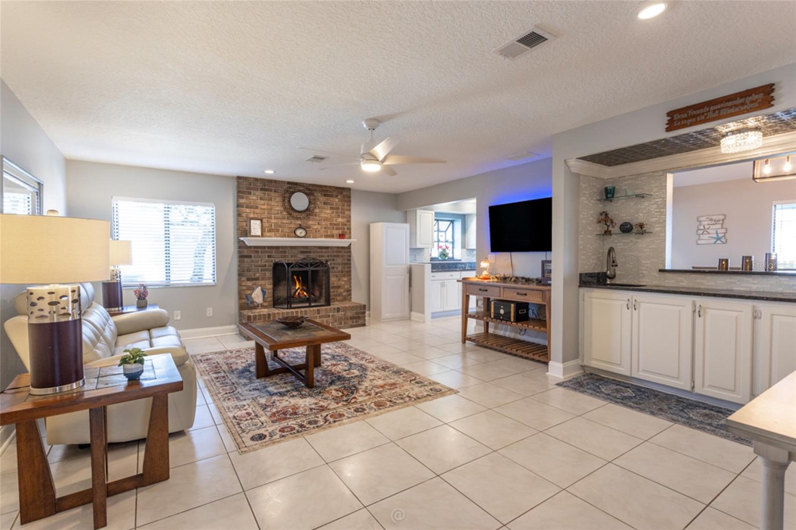 Image 3 of 51 For 13 Clinton Court S