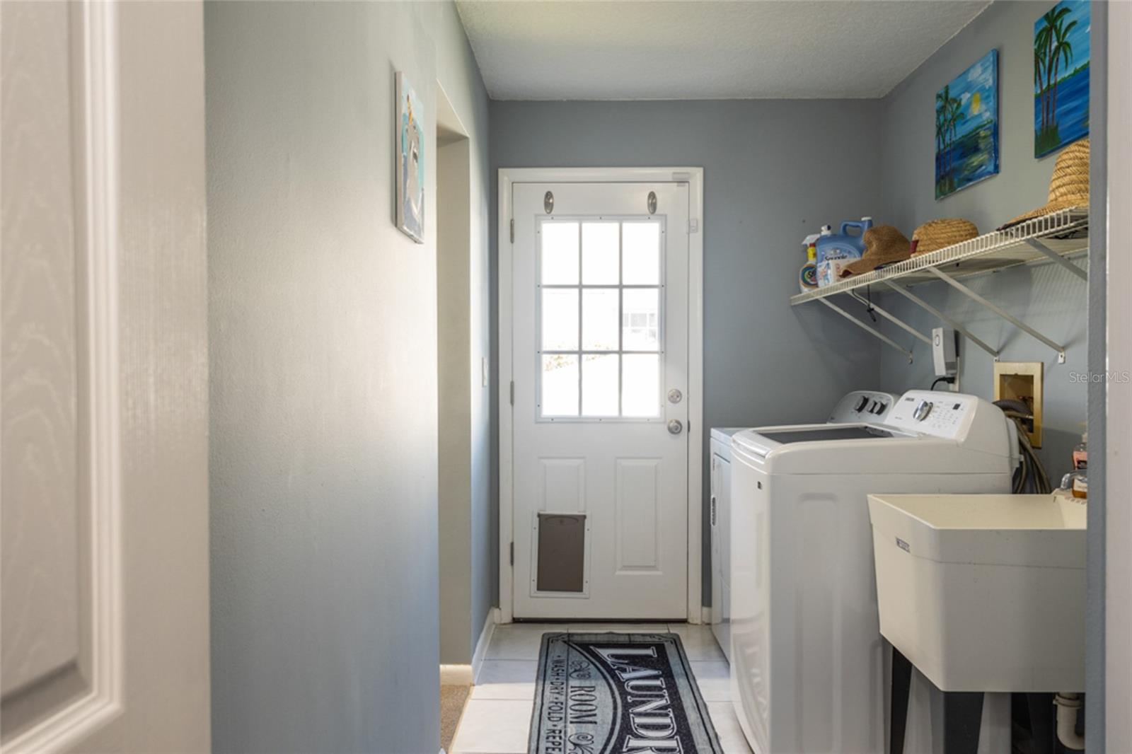 Image 32 of 51 For 13 Clinton Court S