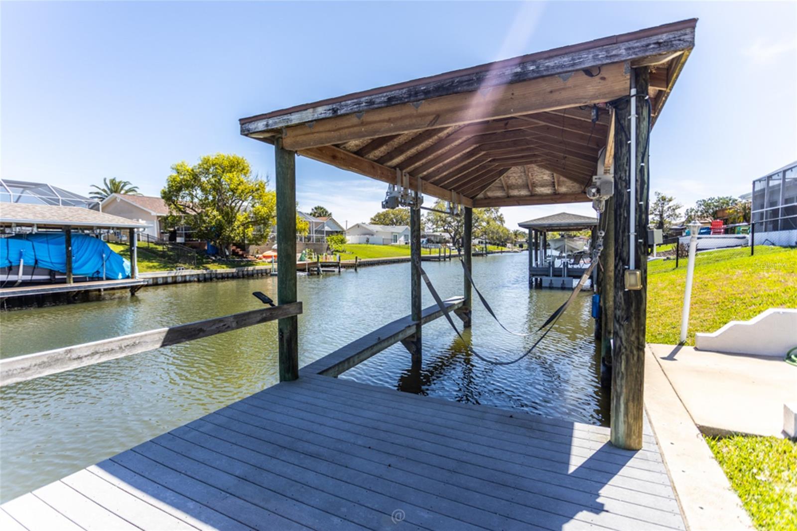 Image 39 of 51 For 13 Clinton Court S