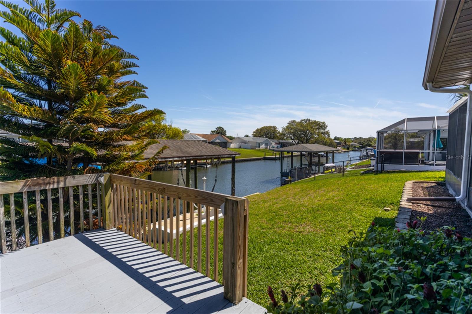 Image 40 of 51 For 13 Clinton Court S