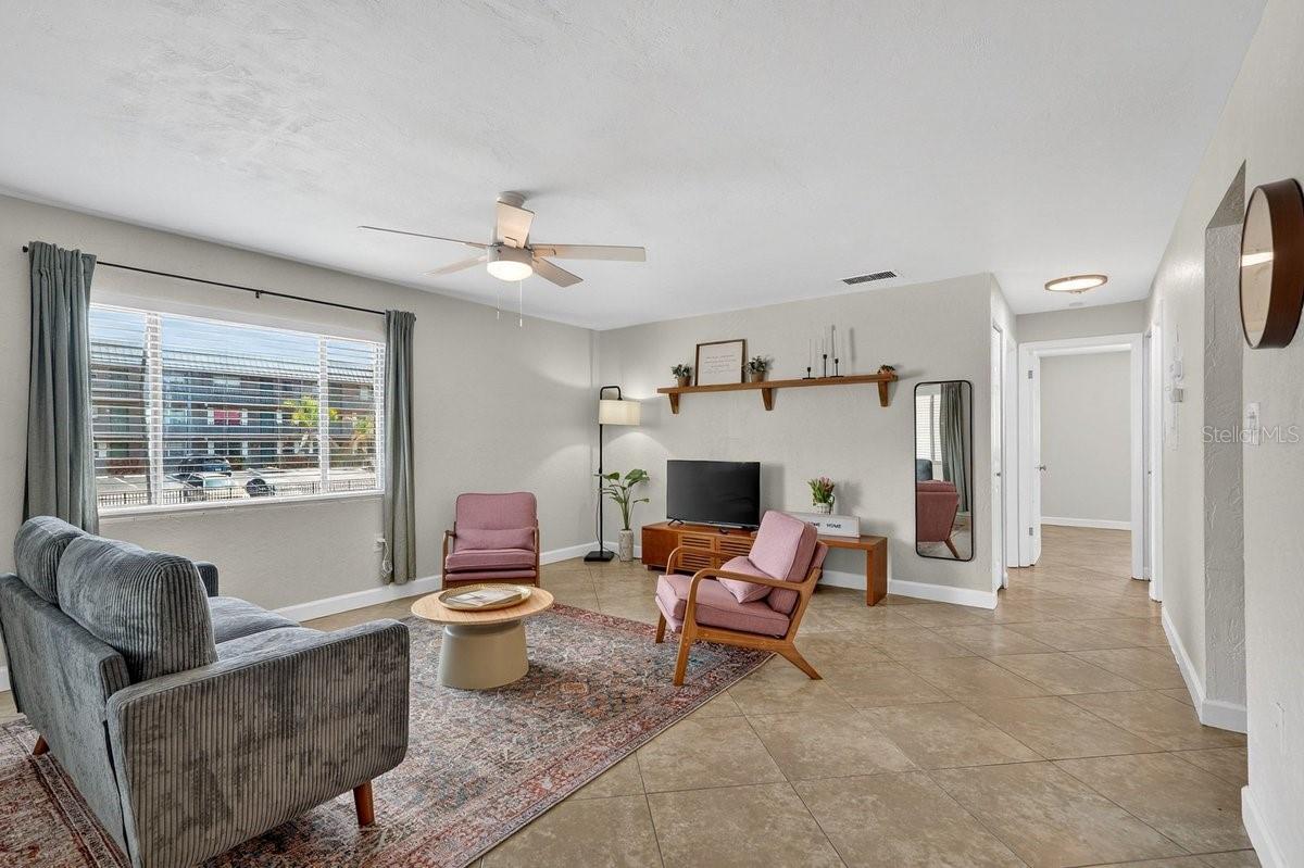 Image 4 of 22 For 102 Peninsula Drive 202