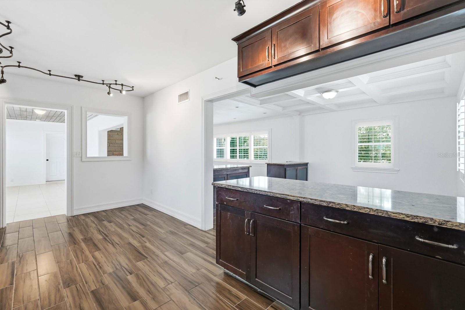 Image 15 of 37 For 2203 Peninsula Drive