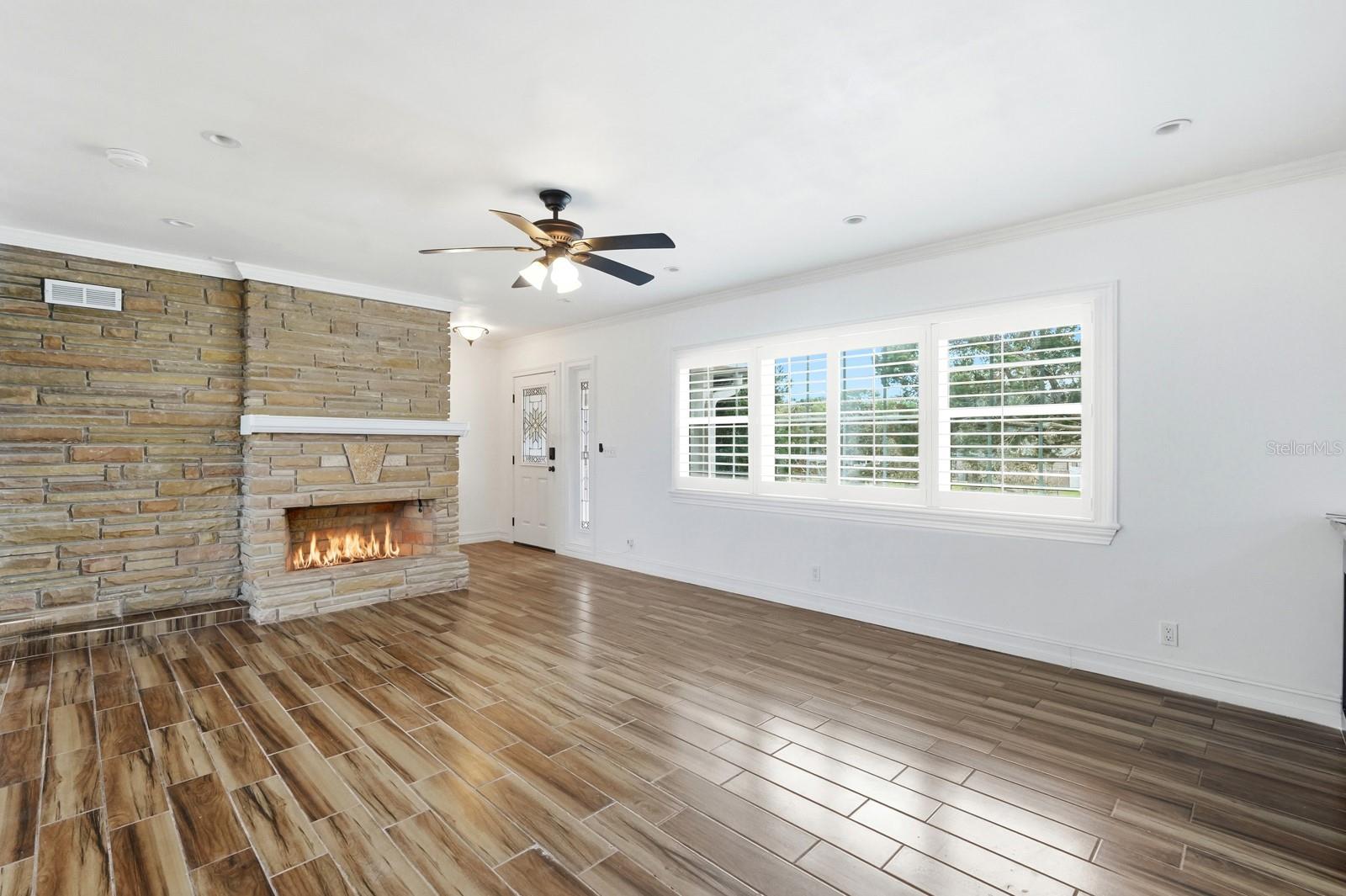 Image 6 of 37 For 2203 Peninsula Drive