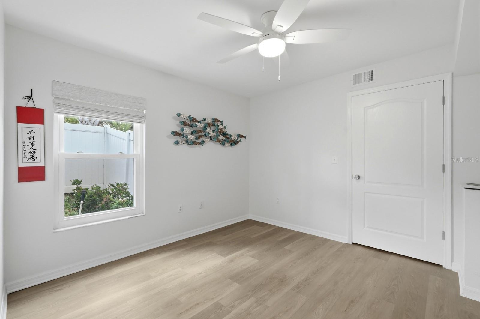 Image 18 of 36 For 711 Halifax Avenue 101