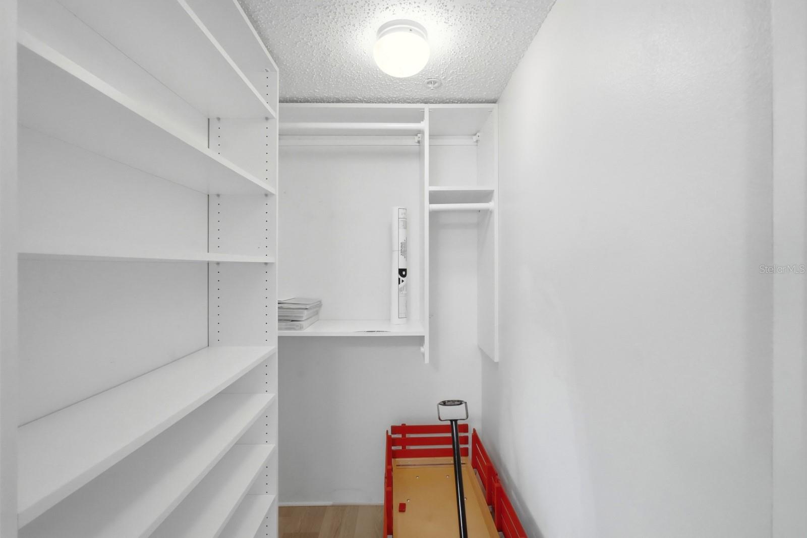 Image 23 of 36 For 711 Halifax Avenue 101