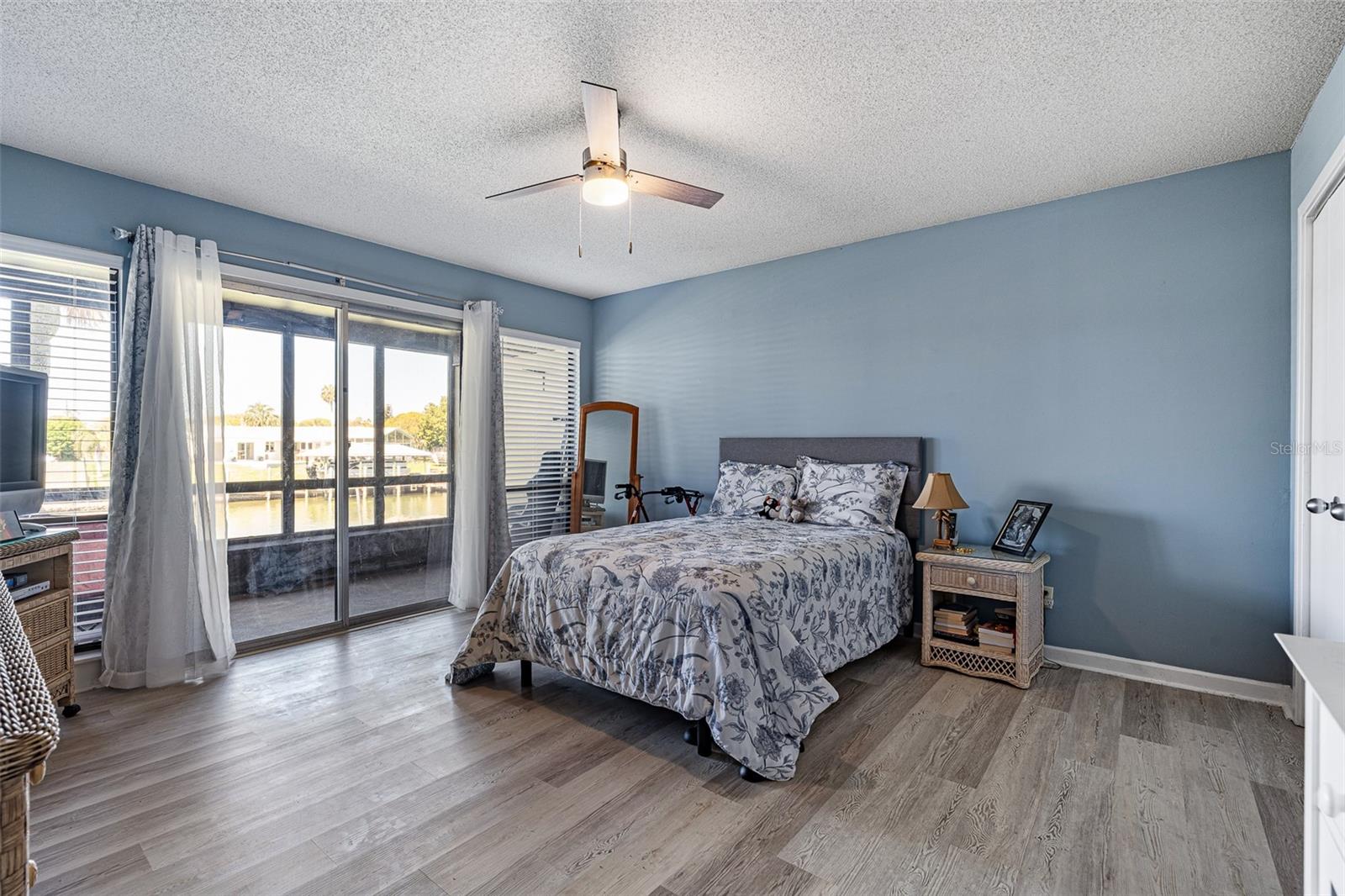 Image 15 of 44 For 42 Club House Drive 101