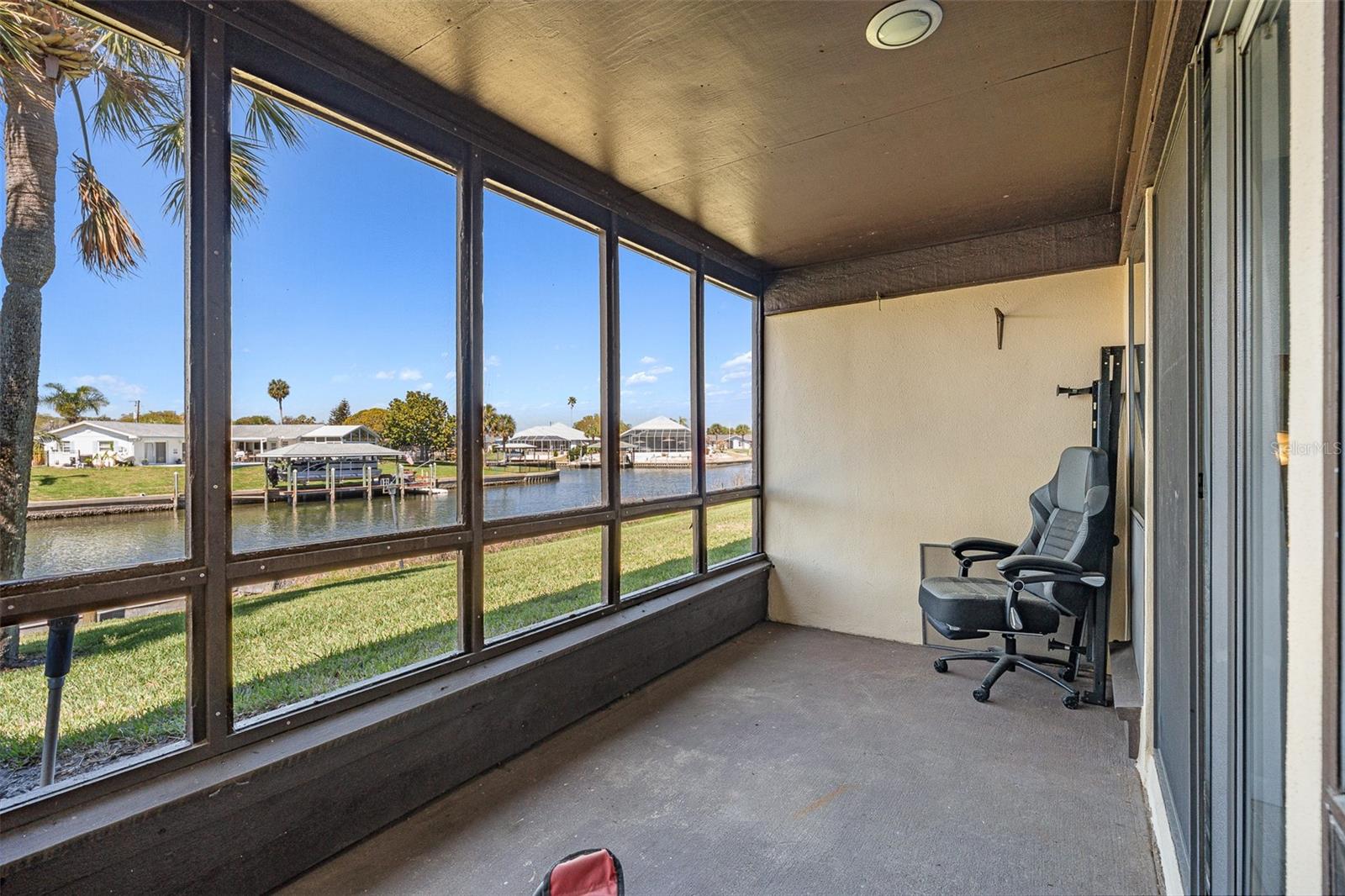 Image 20 of 44 For 42 Club House Drive 101