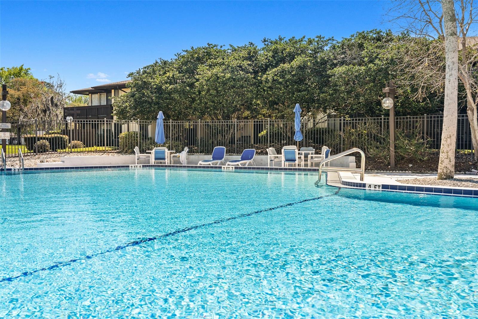 Image 33 of 44 For 42 Club House Drive 101