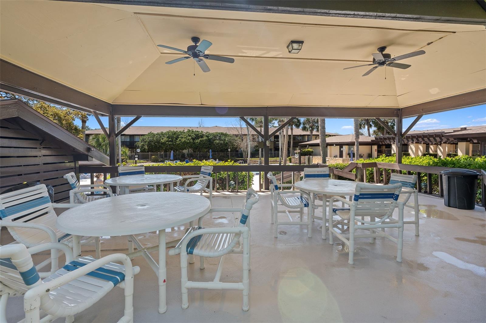 Image 36 of 44 For 42 Club House Drive 101