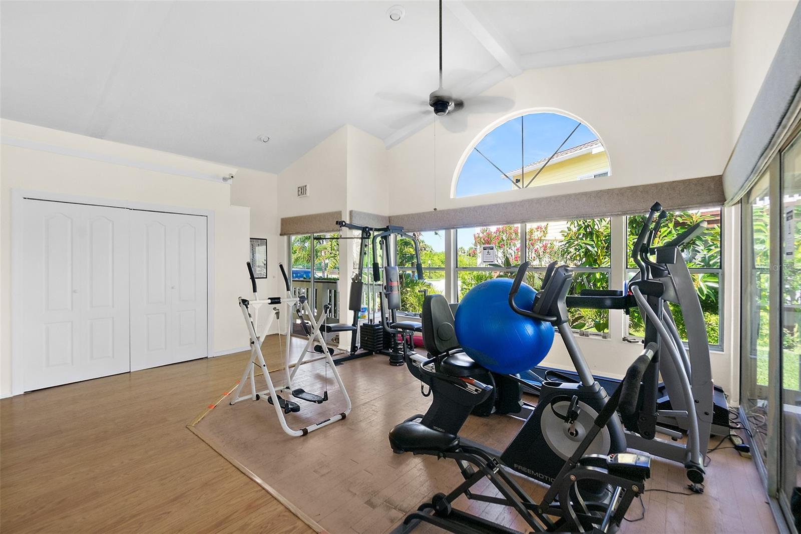 Image 33 of 34 For 611 Ocean Marina Drive 611