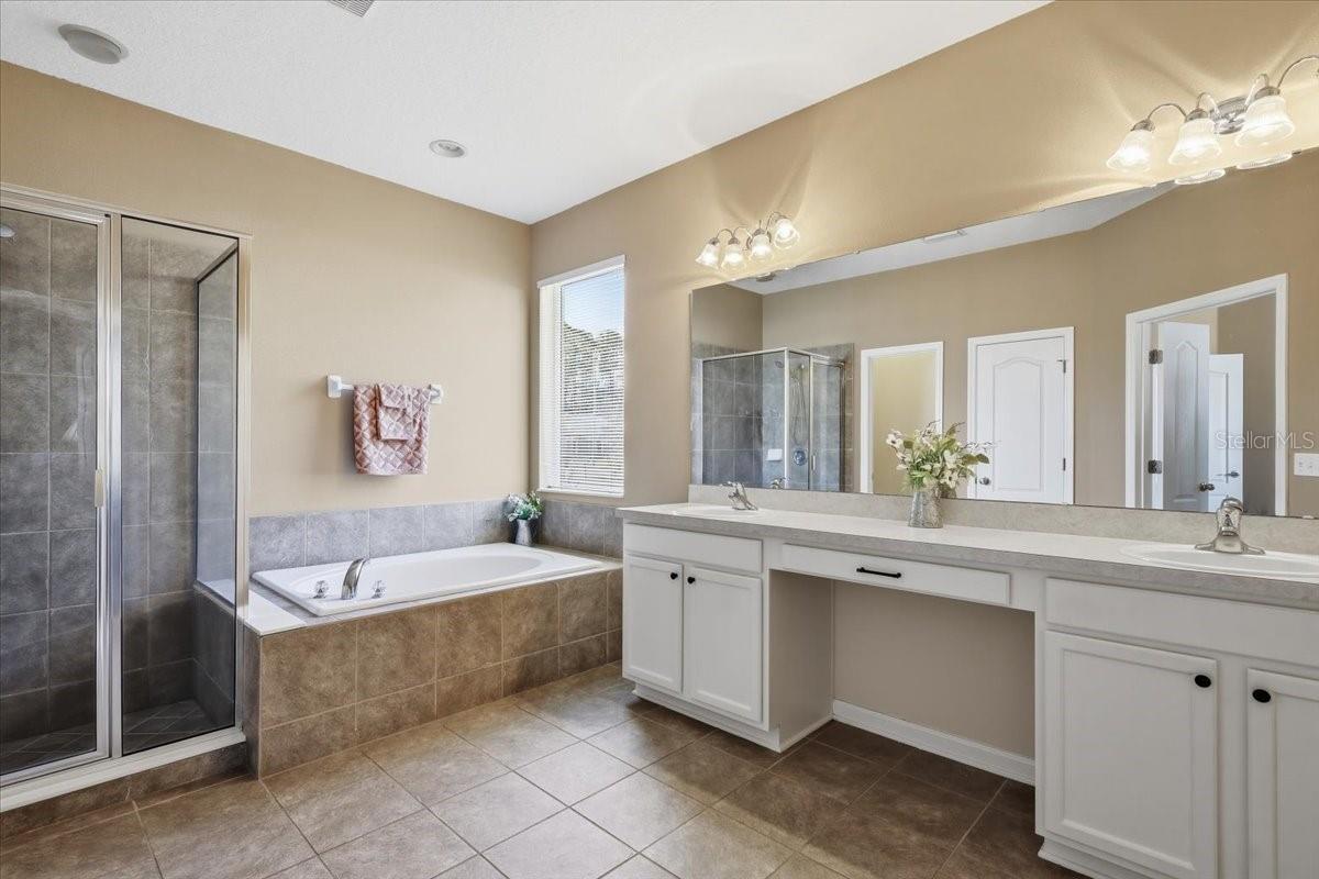 Image 5 of 64 For 23 Burning View Lane