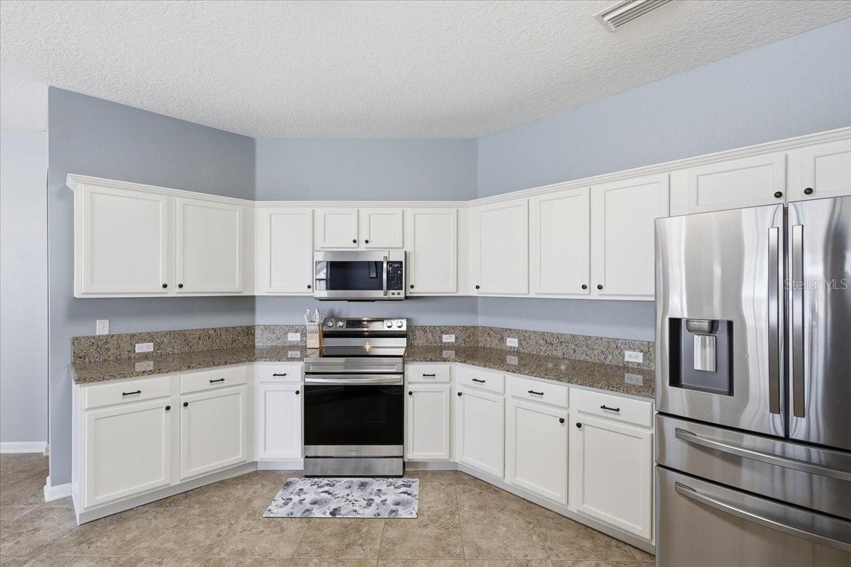 Image 7 of 64 For 23 Burning View Lane