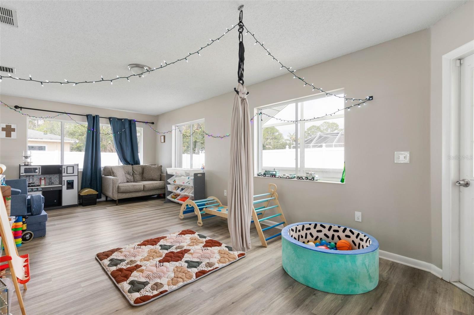 Image 17 of 54 For 3 Wilson Place