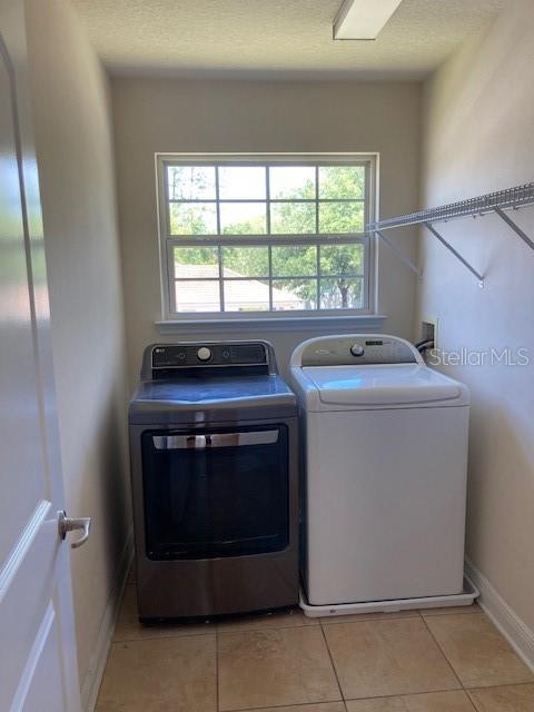 Image 26 of 30 For 7 Roxanne Place